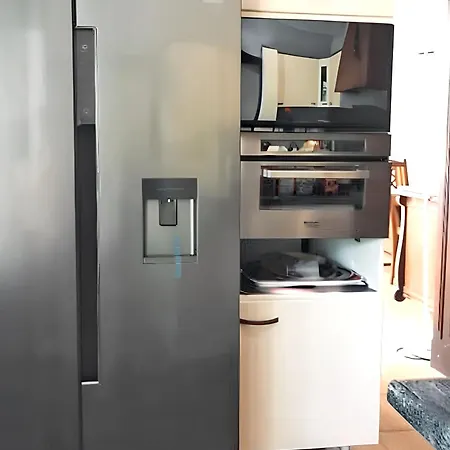 Spacieuse Avec Piscine Privee - *