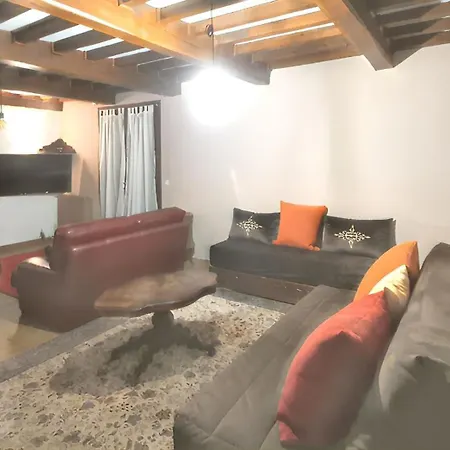 Spacieuse Avec Piscine Privee - *