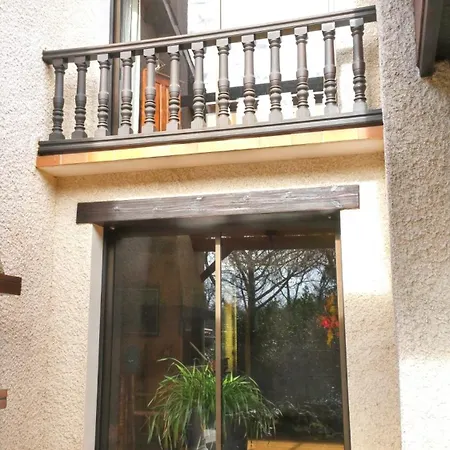 Villa Spacieuse Avec Piscine Privee - *