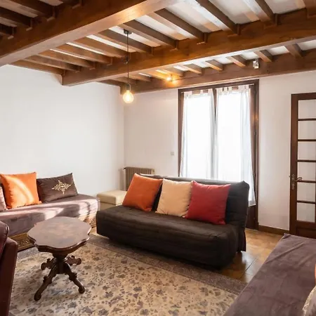 Spacieuse Avec Piscine Privee - Villa *