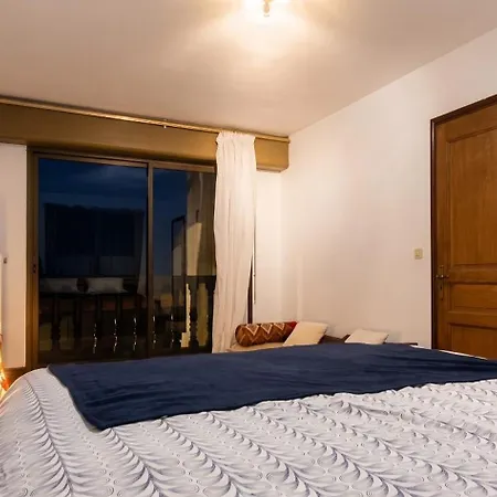 Spacieuse Avec Piscine Privee - Villa