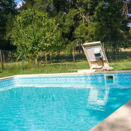 Villa Spacieuse Avec Piscine Privee -