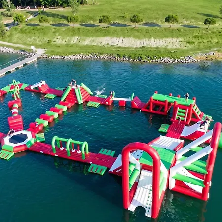 Spacieuse Avec Piscine Privee - *